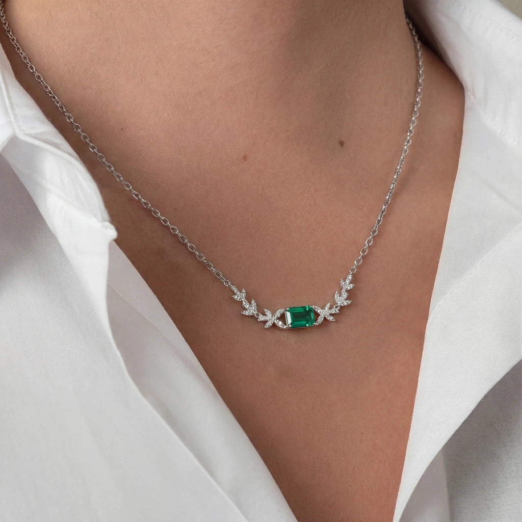 Pendant Necklace - Everdia by Elysia , ultra-light pure titanium for all-day comfort, shower-safe and sweat-proof.