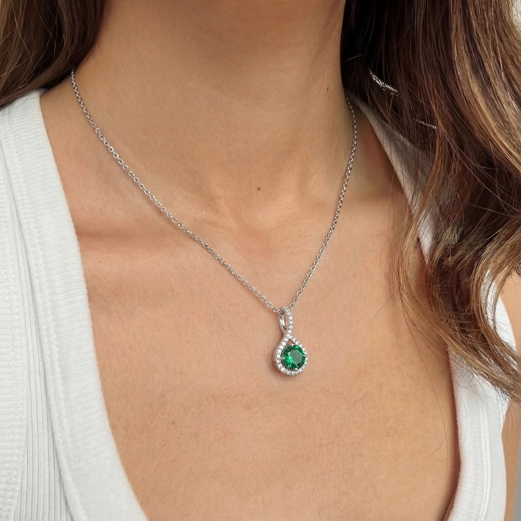 Pendant Necklace - Wave by Elysia , ultra-light pure titanium for all-day comfort, shower-safe and sweat-proof.