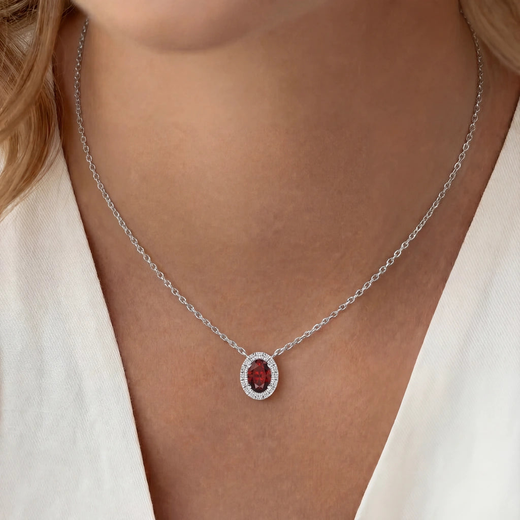 Pendant Necklace - Ovale by Elysia , ultra-light pure titanium for all-day comfort, shower-safe and sweat-proof.