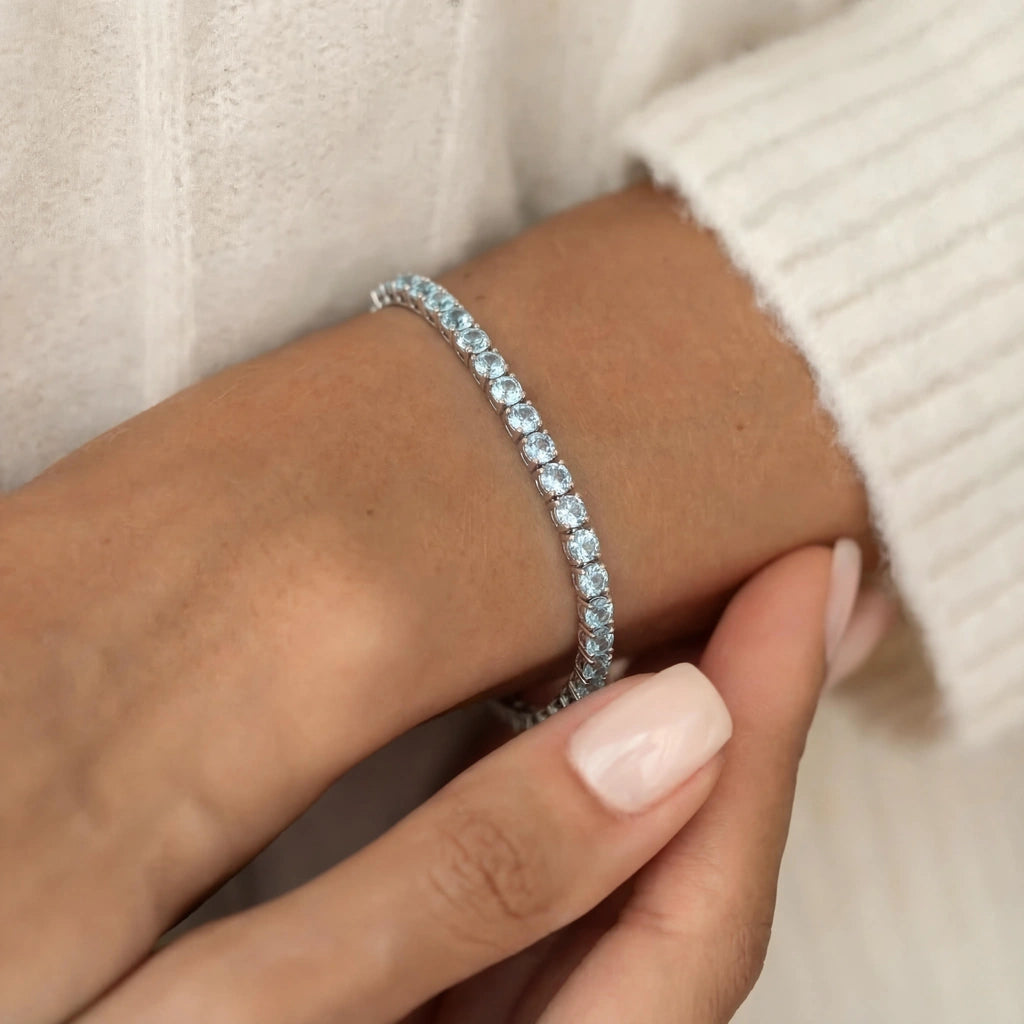 Tennis Bracelet - Aeralis by Elysia , ultra-light pure titanium for all-day comfort, shower-safe and sweat-proof.