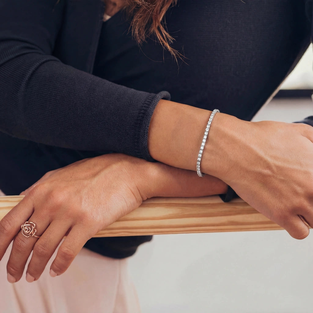 Tennis Bracelet - Aero by Elysia , ultra-light pure titanium for all-day comfort, shower-safe and sweat-proof.