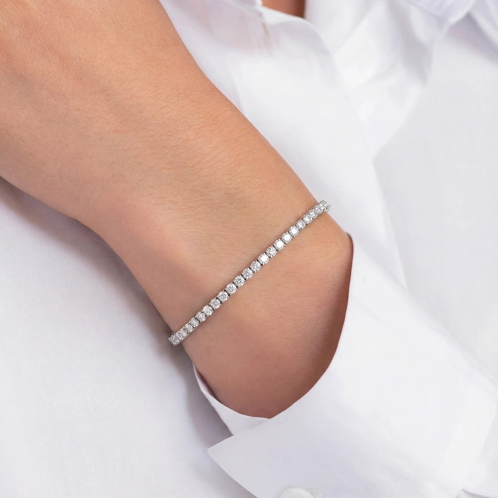 Tennis Bracelet - Aero by Elysia , ultra-light pure titanium for all-day comfort, shower-safe and sweat-proof.