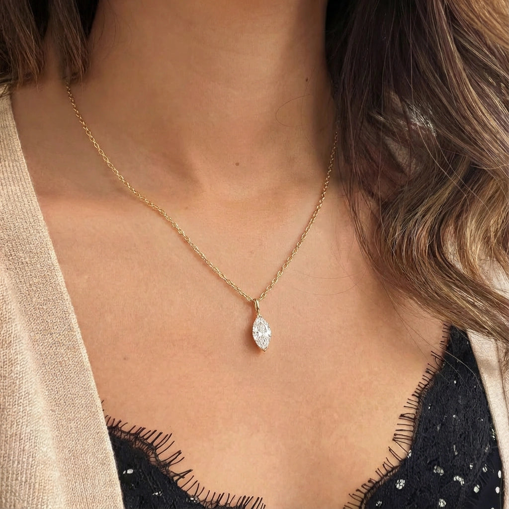 Pendant Necklace - Aster