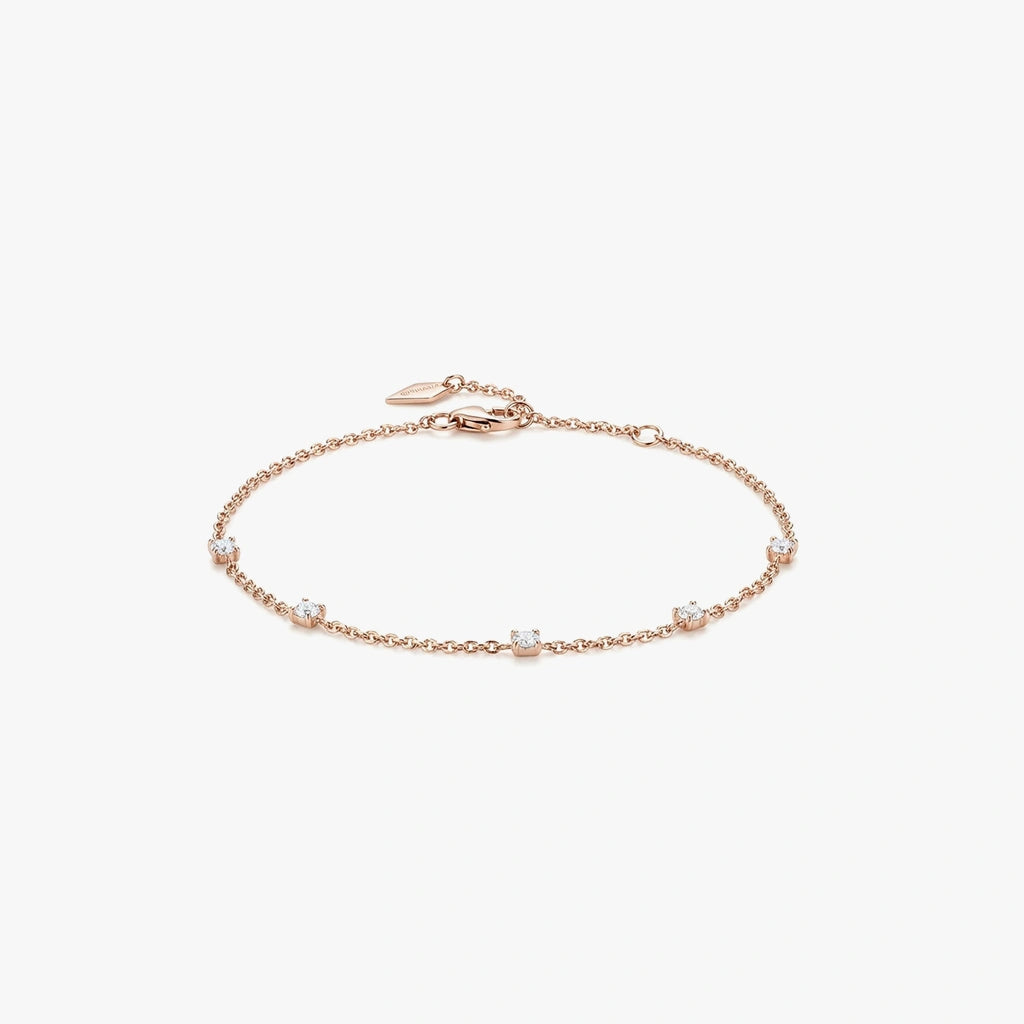 Chain Bracelet - Estelle by Elysia , ultra-light pure titanium for all-day comfort, shower-safe and sweat-proof.