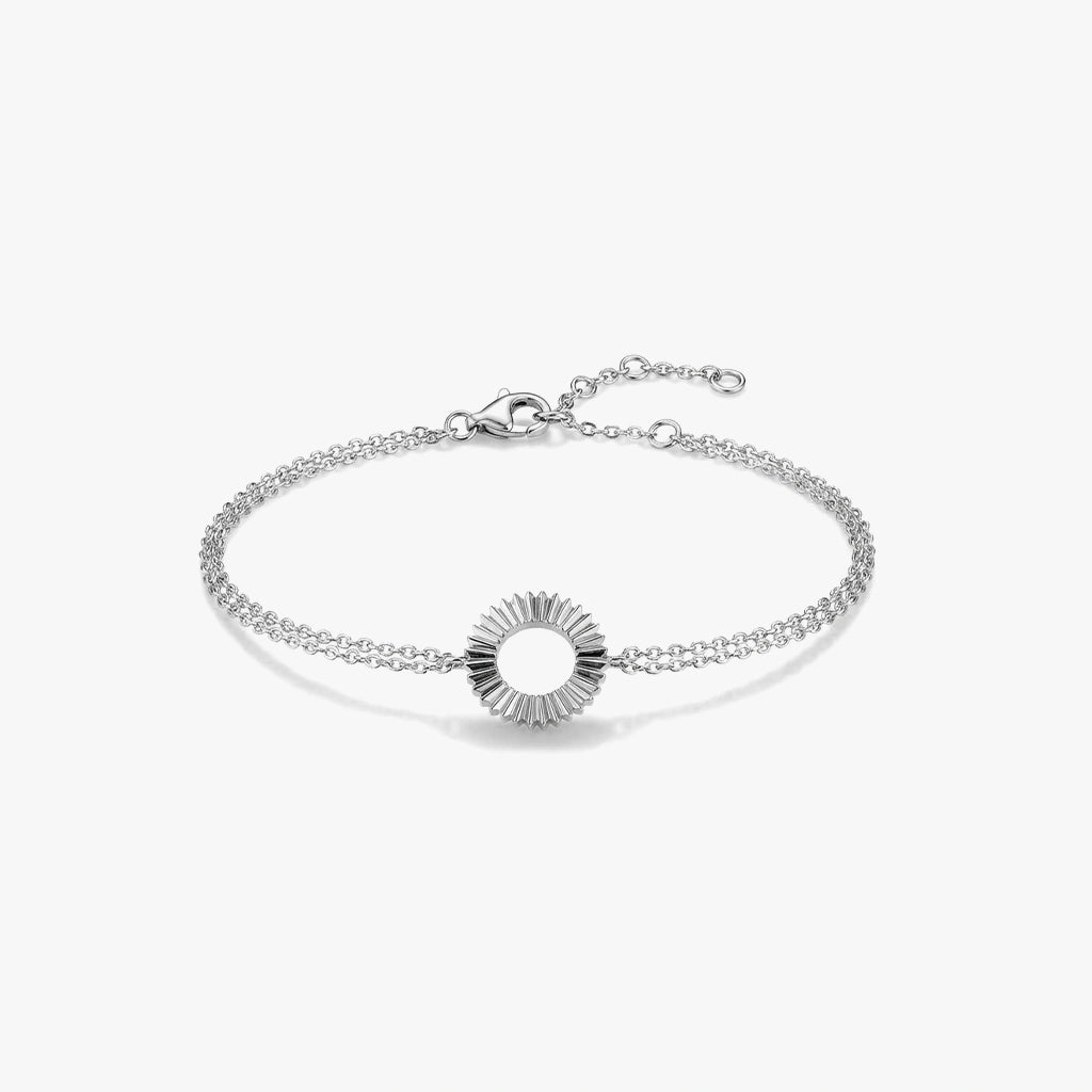 Chain Bracelet - Iris by Elysia , ultra-light pure titanium for all-day comfort, shower-safe and sweat-proof.