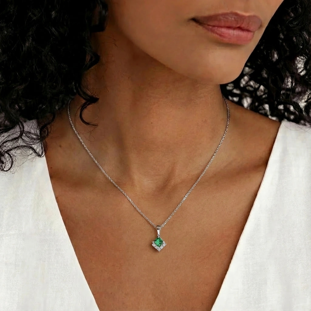 Pendant Necklace - Juniper