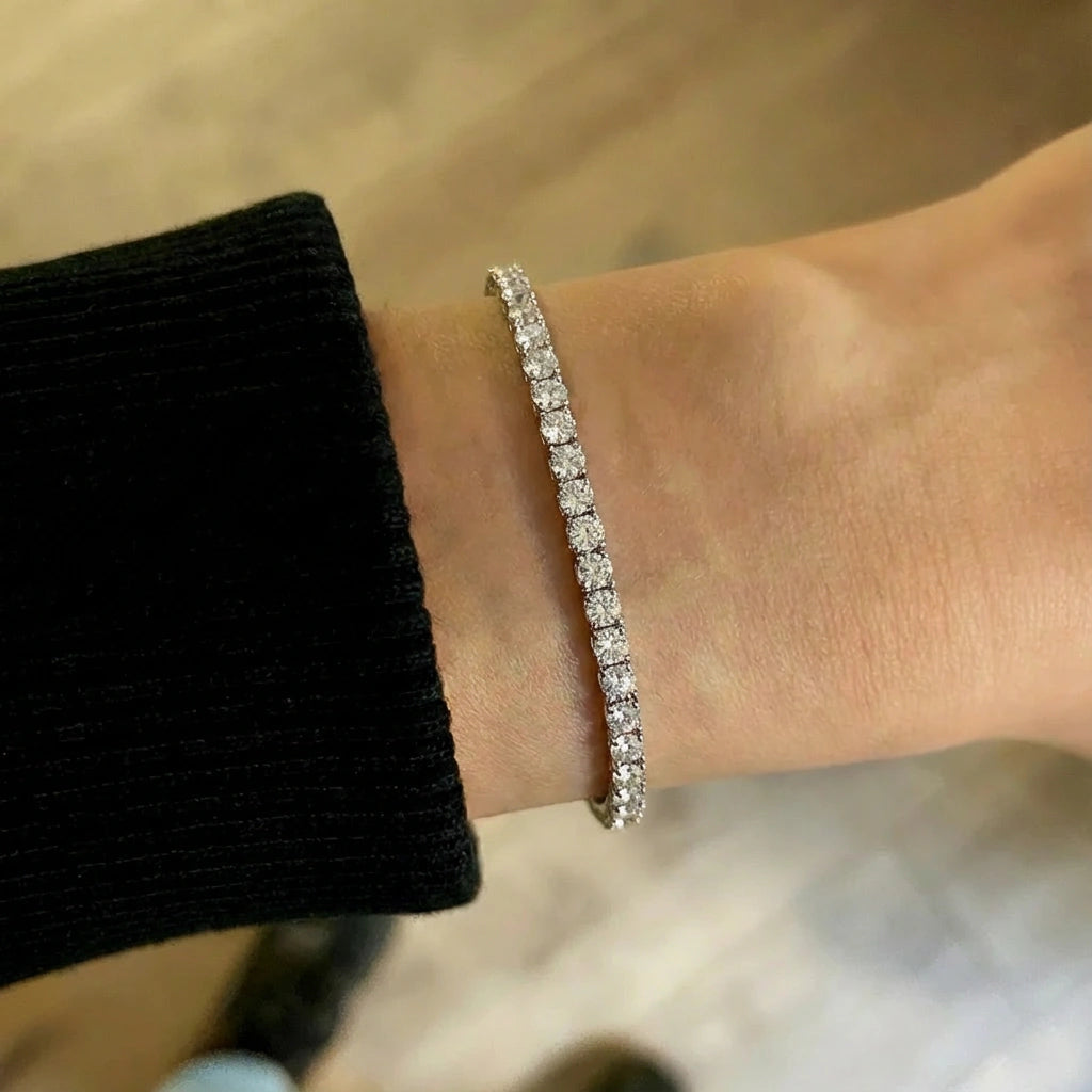 Tennis Bracelet - Luma by Elysia , ultra-light pure titanium for all-day comfort, shower-safe and sweat-proof.