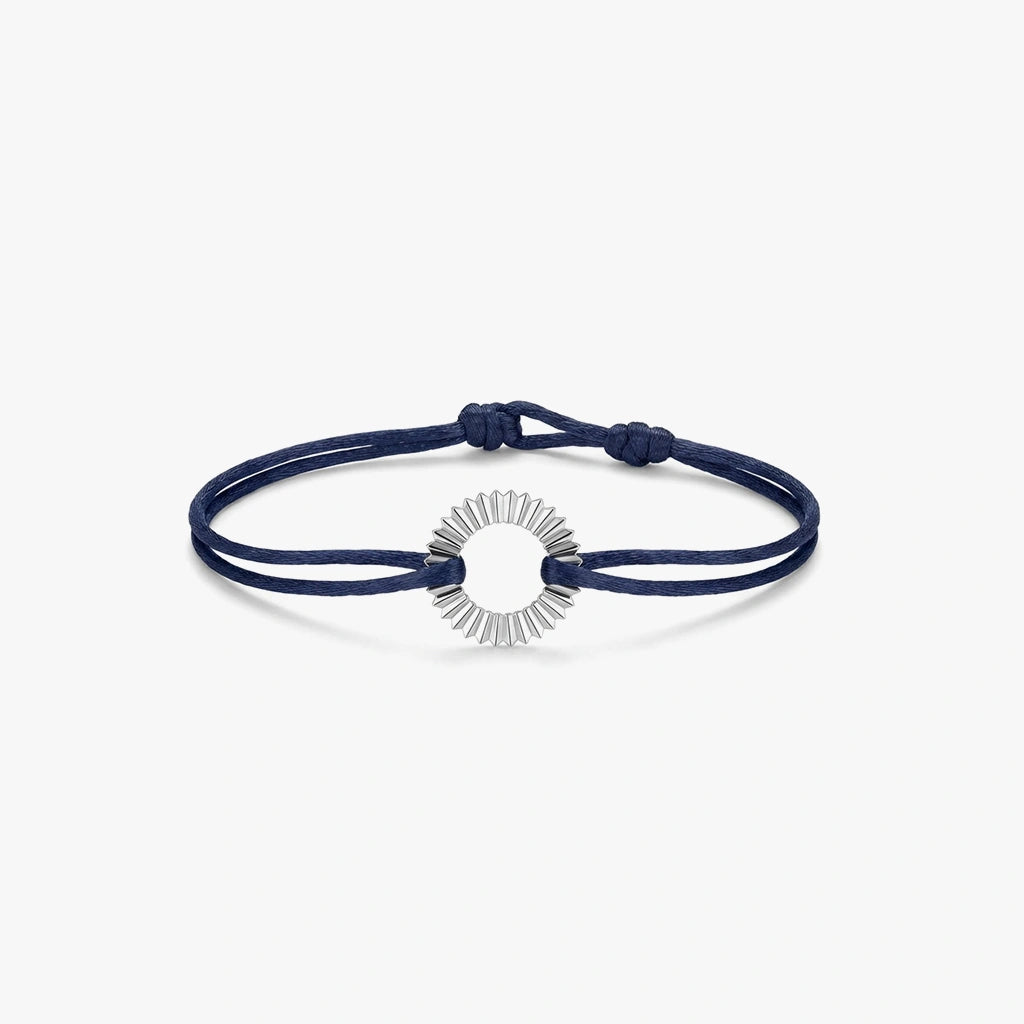 Chain Bracelet - Midnight Sun by Elysia , ultra-light pure titanium for all-day comfort, shower-safe and sweat-proof.