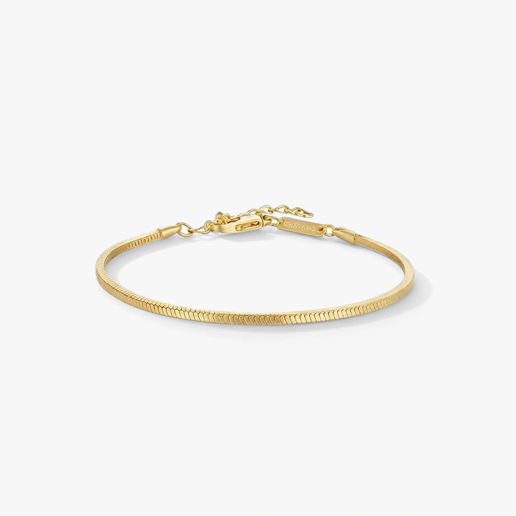 Chain Bracelet - Sway by Elysia , ultra-light pure titanium for all-day comfort, shower-safe and sweat-proof.