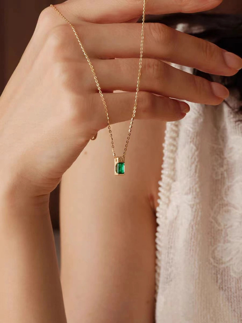 Pendant Necklace - Verdant Grace